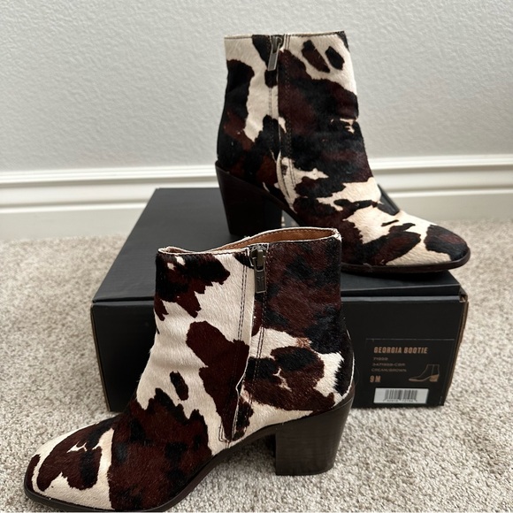 Frye Georgia Bootie - Picture 2 of 10